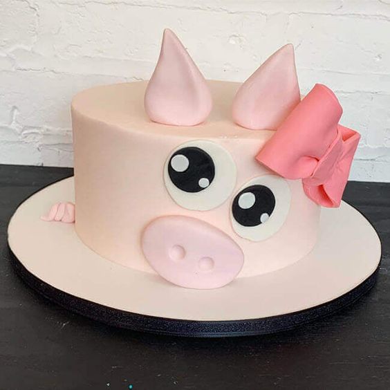 Ảnh bánh sinh nhật hình con lợn đánh yêu và siêu cute