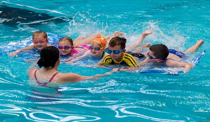 Các lớp học bơi cho trẻ em của chúng tôi phù hợp với các bé từ 5 - 15 tuổi
